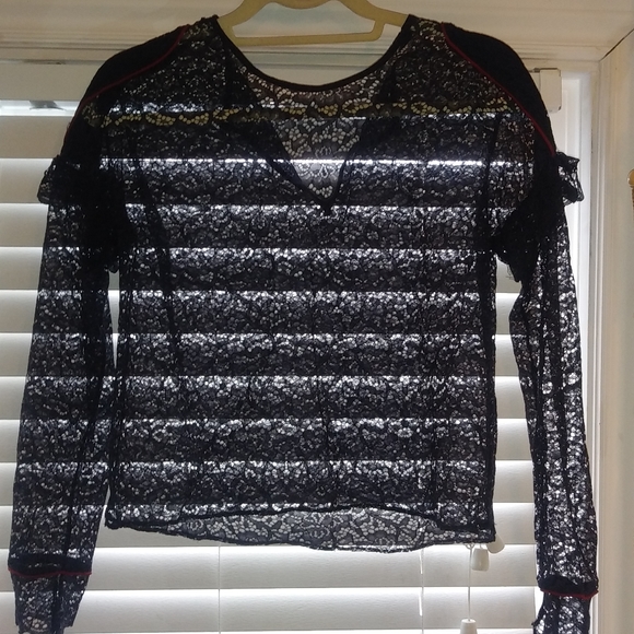 Lace long sleeve top - Picture 2 of 4